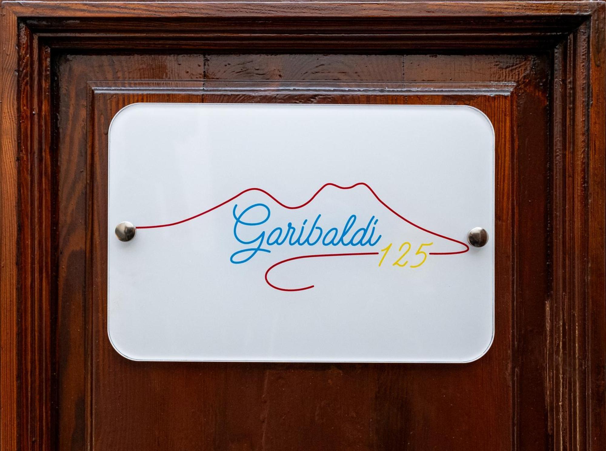 Garibaldi 125 Nápoles Exterior foto